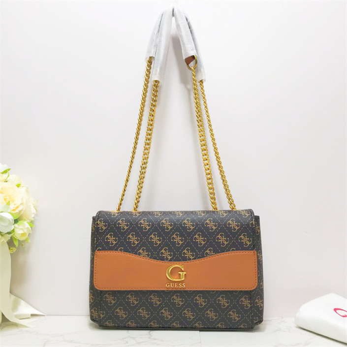 Сумка Guess