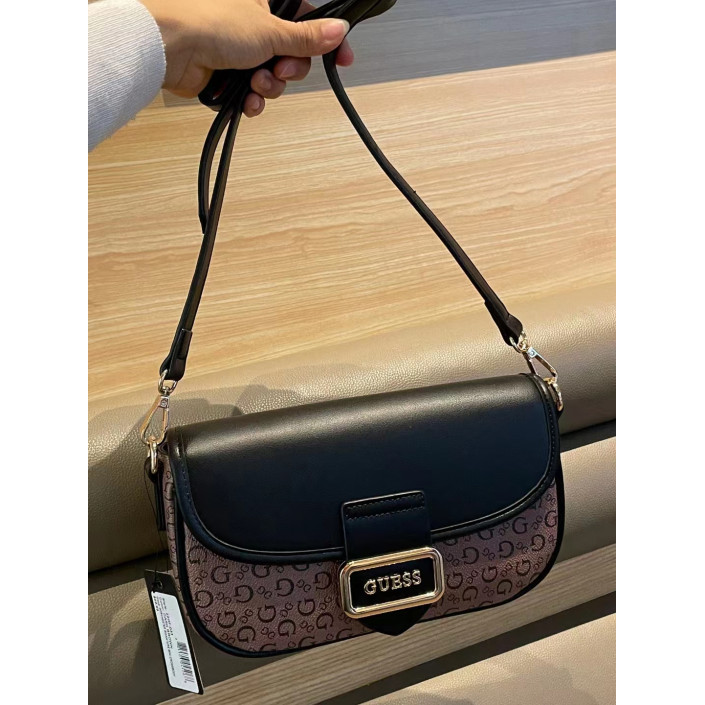 Сумка Guess