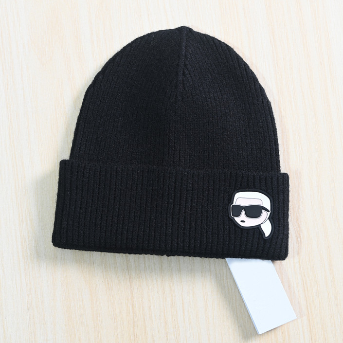 Шапка Karl Lagerfeld