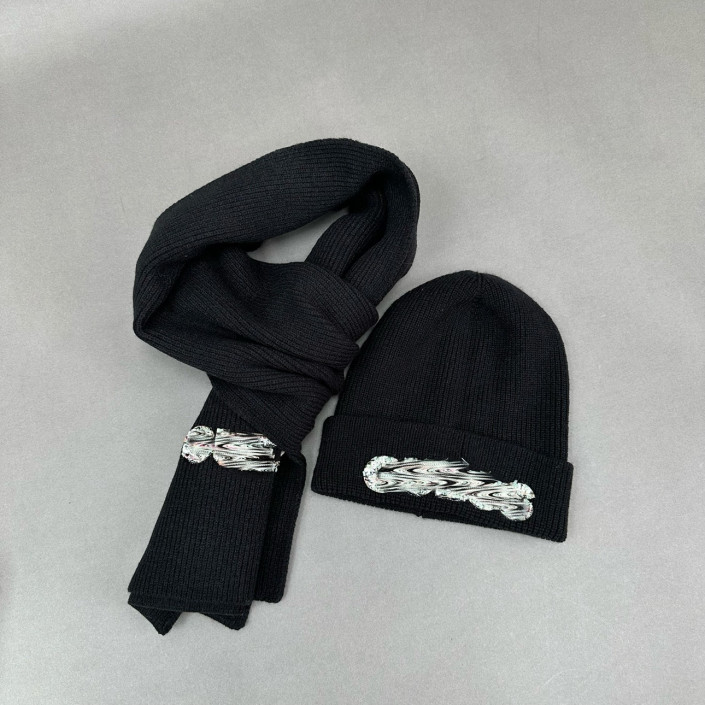 Комплект Guess шапка с шарфом
