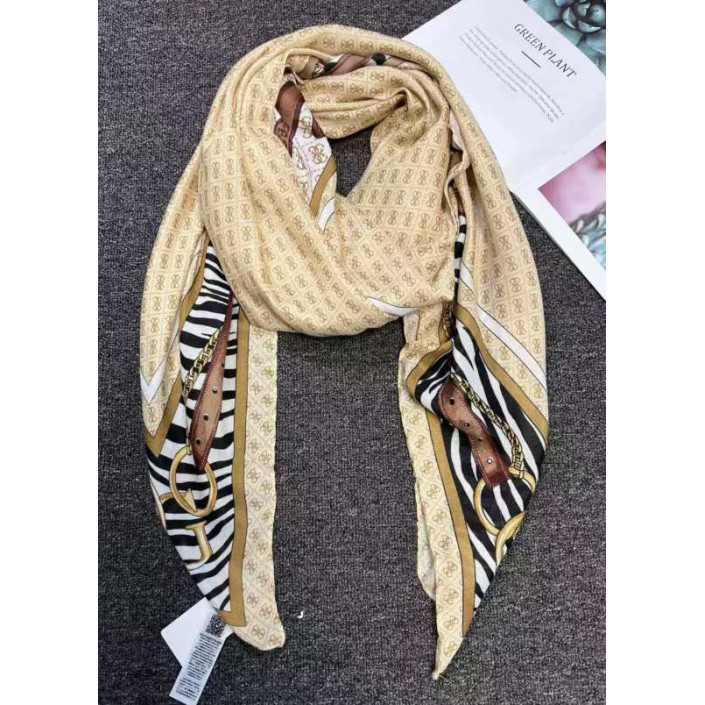 Платок Guess